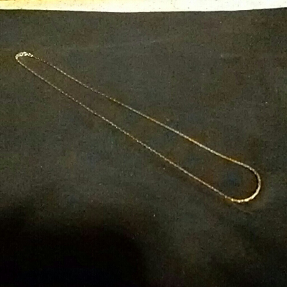 Gold tone 18" inch Necklace